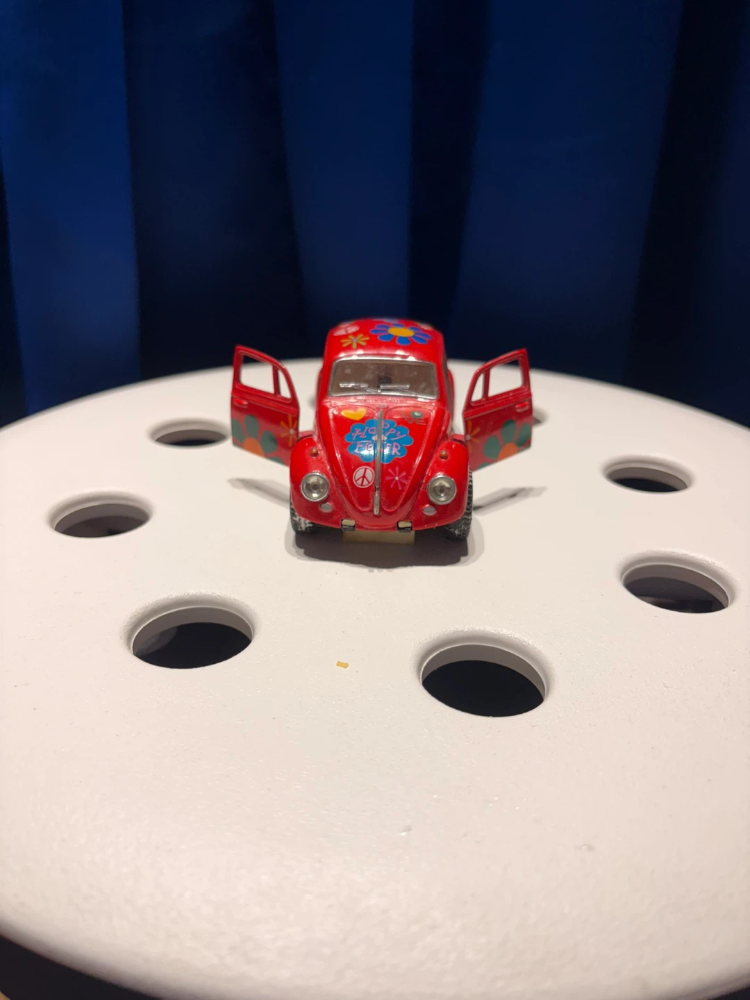 Red Volkswagen Beetle Toy Car - photo 2