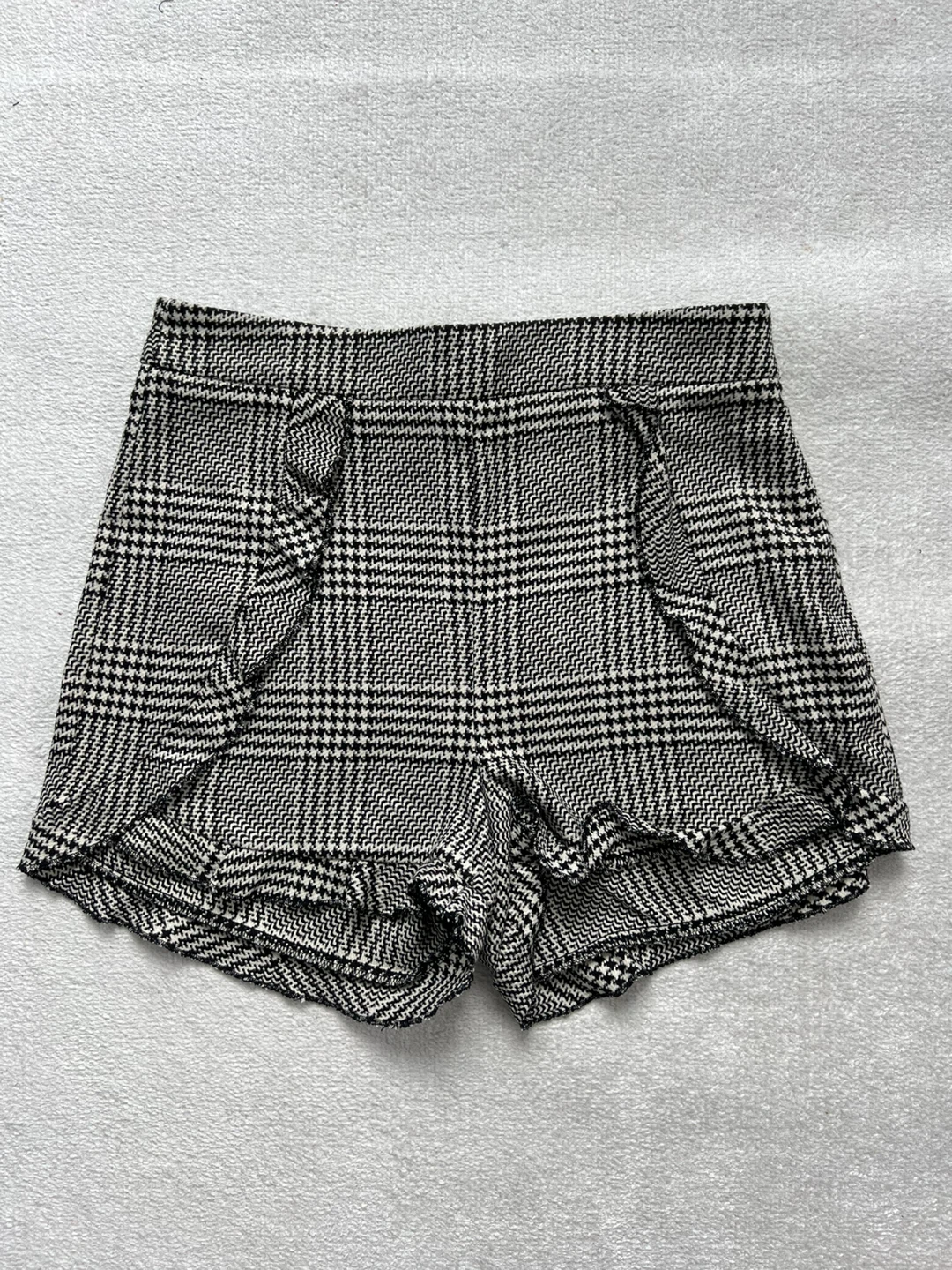 Zara Basic Collection Plaid Shorts - Size L