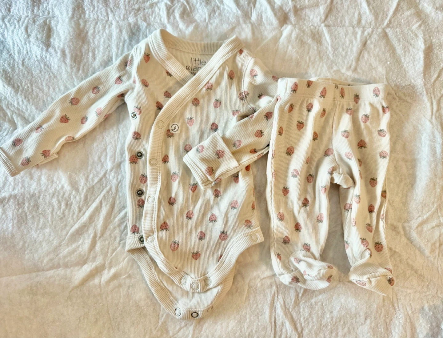 Baby Clothes (0-3m) - photo 2