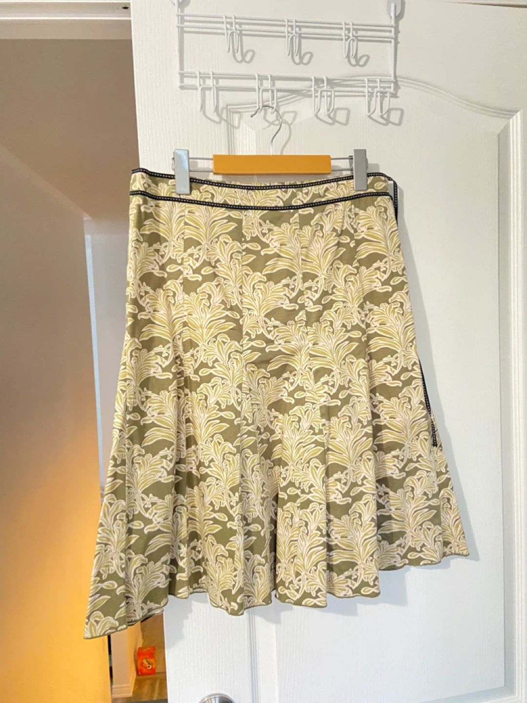Women's Patterned A-Line Skirt Size 7