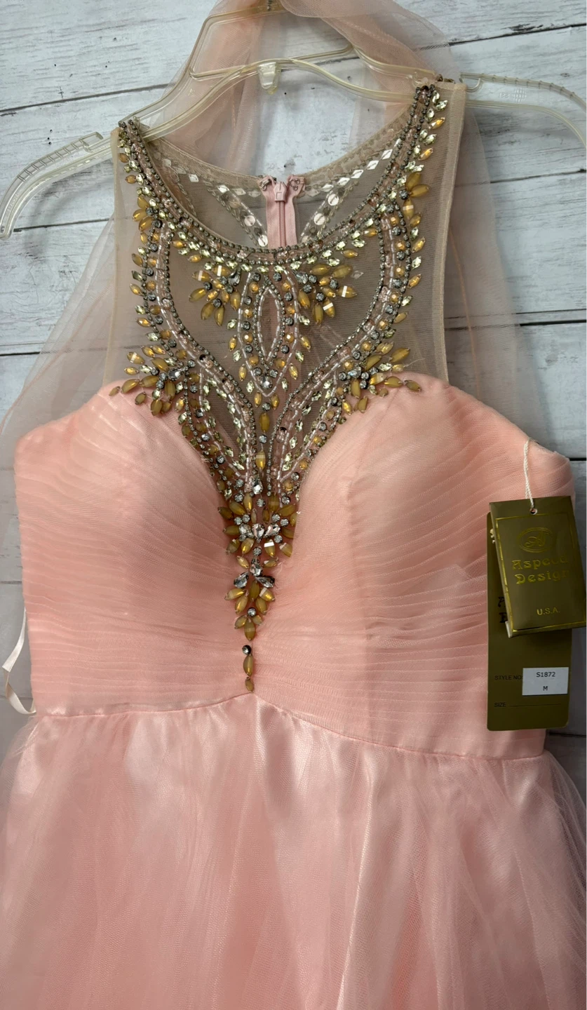 Beautiful Aspeed Design formal dress – Size M ✨