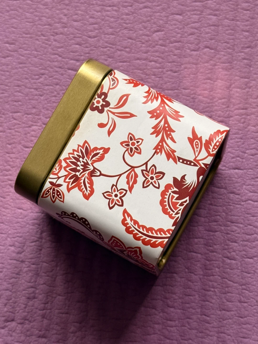 La Jolie Muse Sweet Passion Scented Candle - photo 2