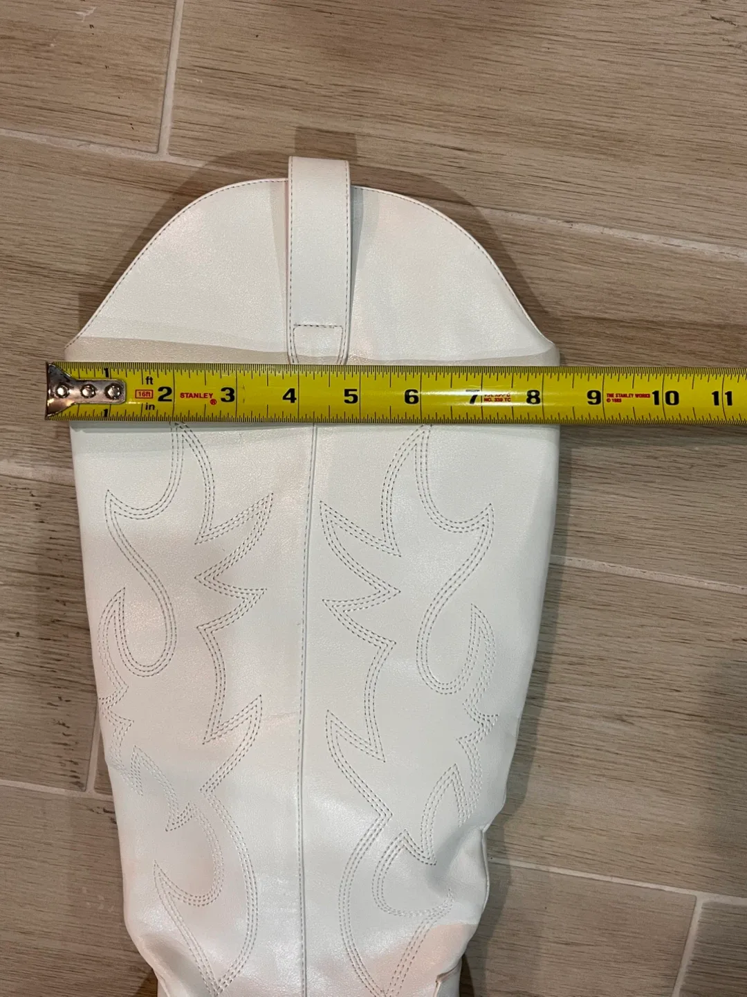 Brand NEW — Size 11 White Cowboy Boots Block Heel - photo 4