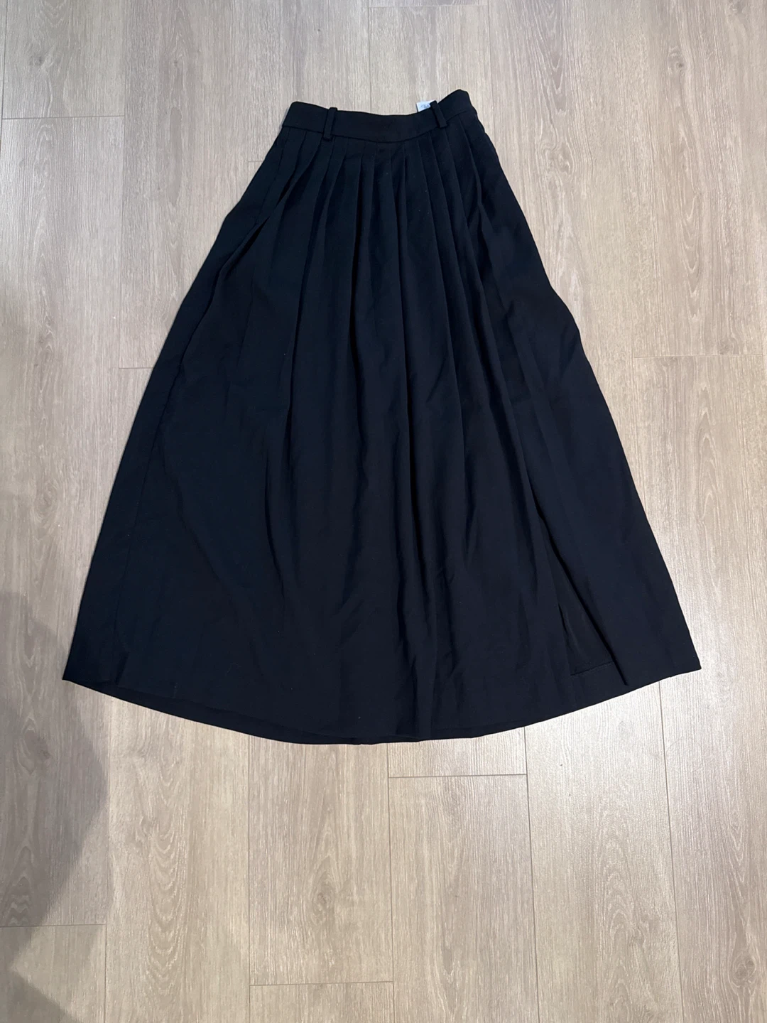 Abercrombie & Fitch Black Pleated Skirt XXS