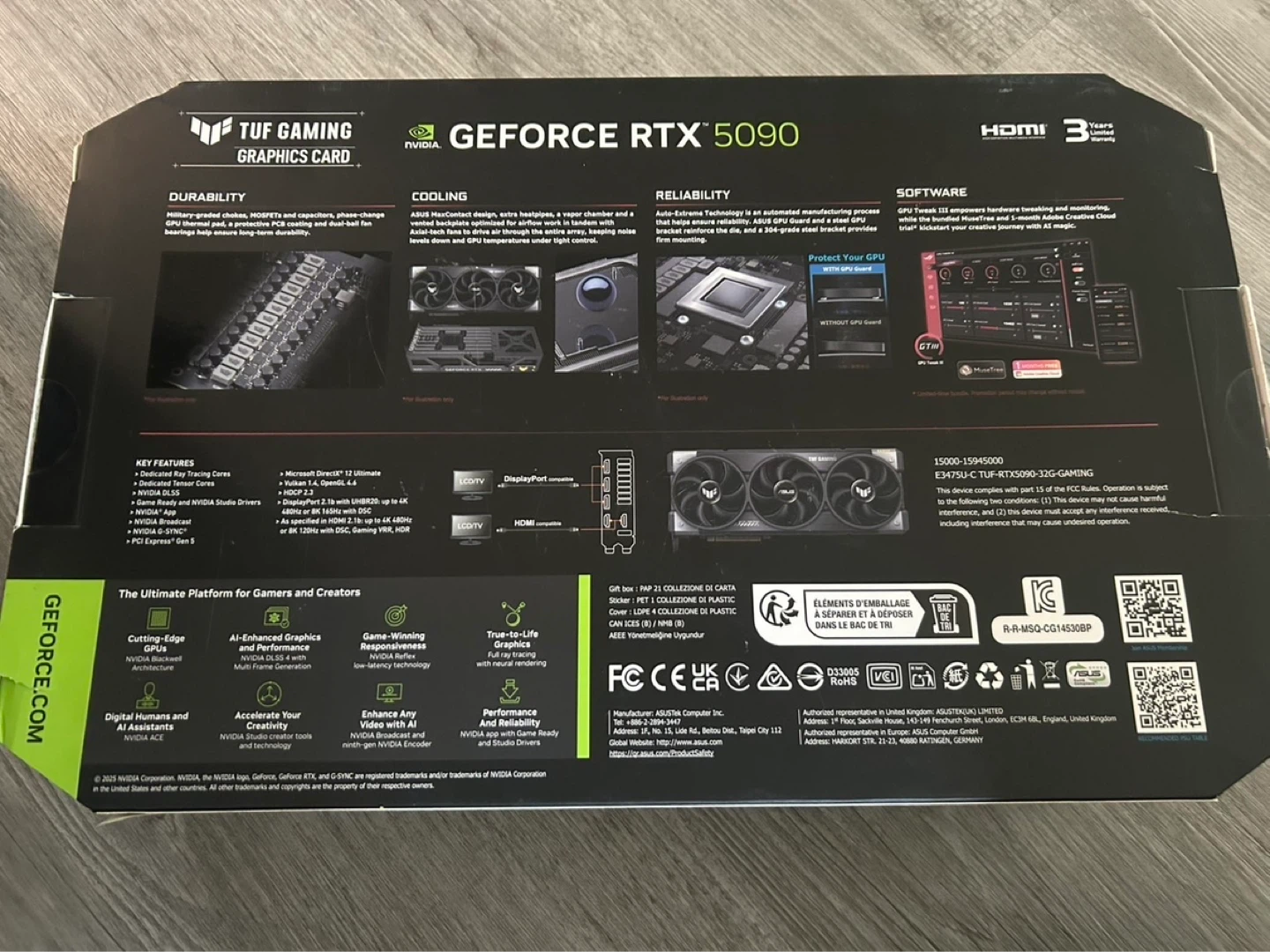 ASUS TUF GAMING GeForce RTX 5090 Graphics Card - photo 2