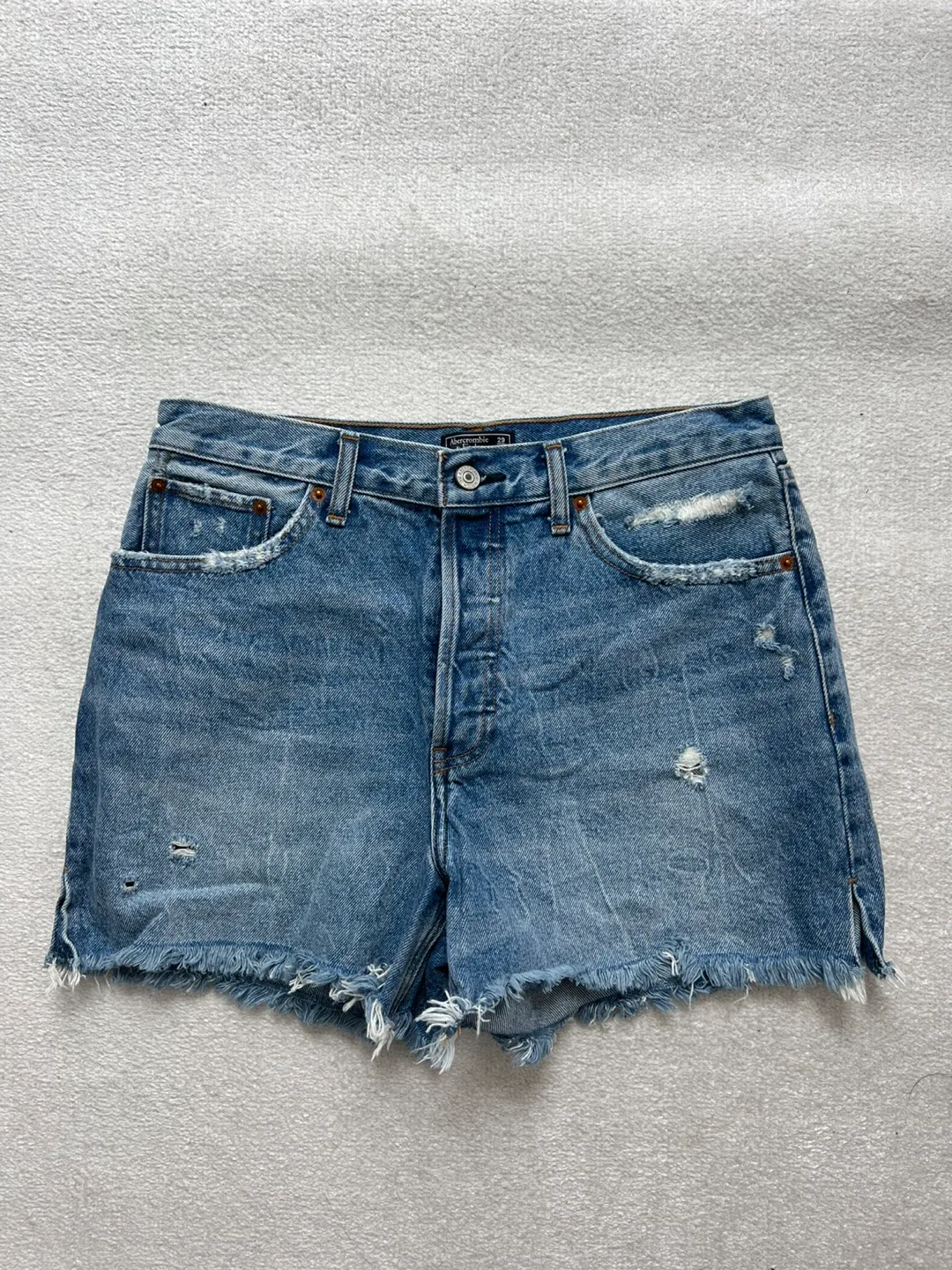 Abercrombie & Fitch High Rise 4" Short - Size 29/8