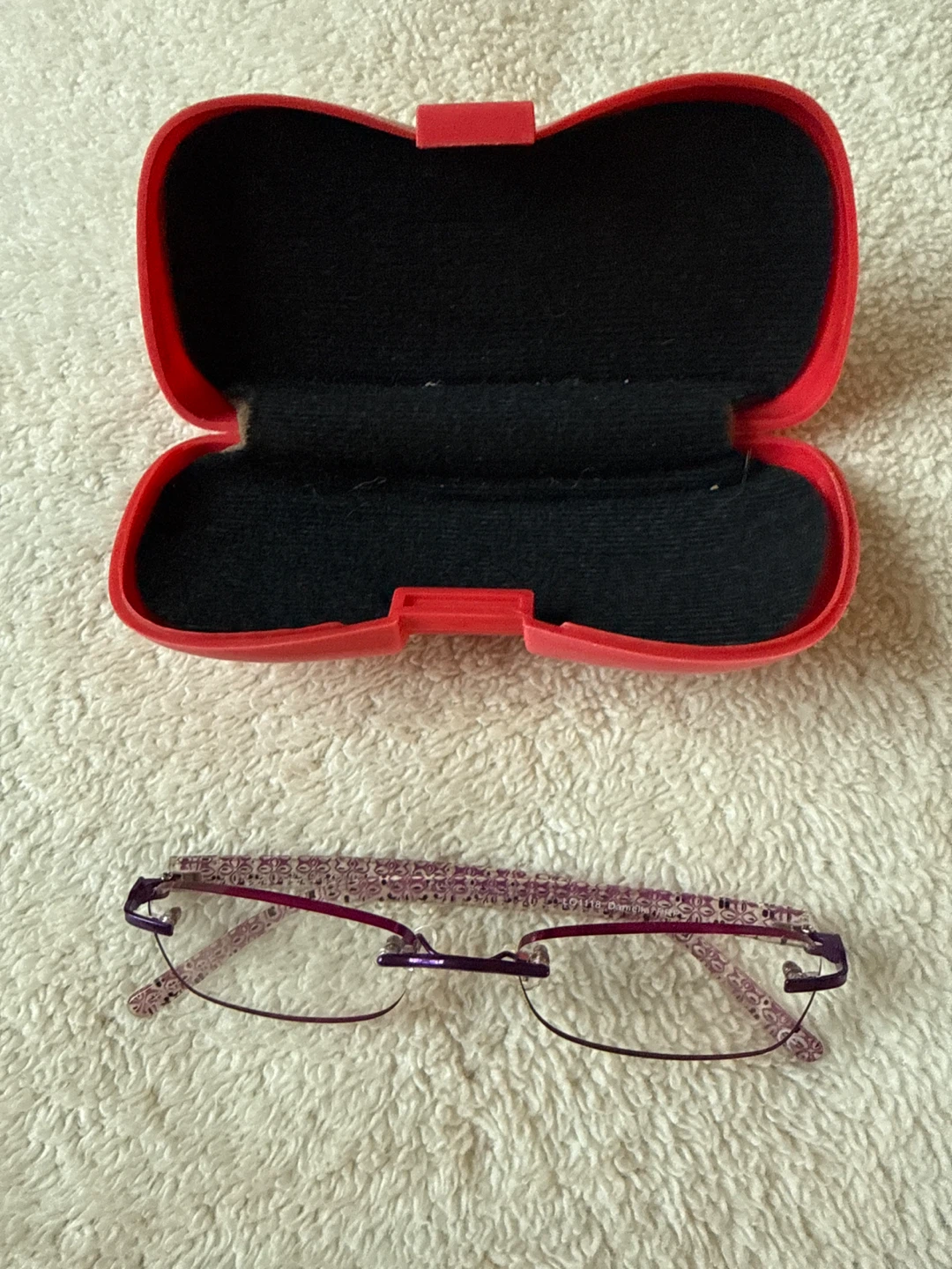 Reading glasses