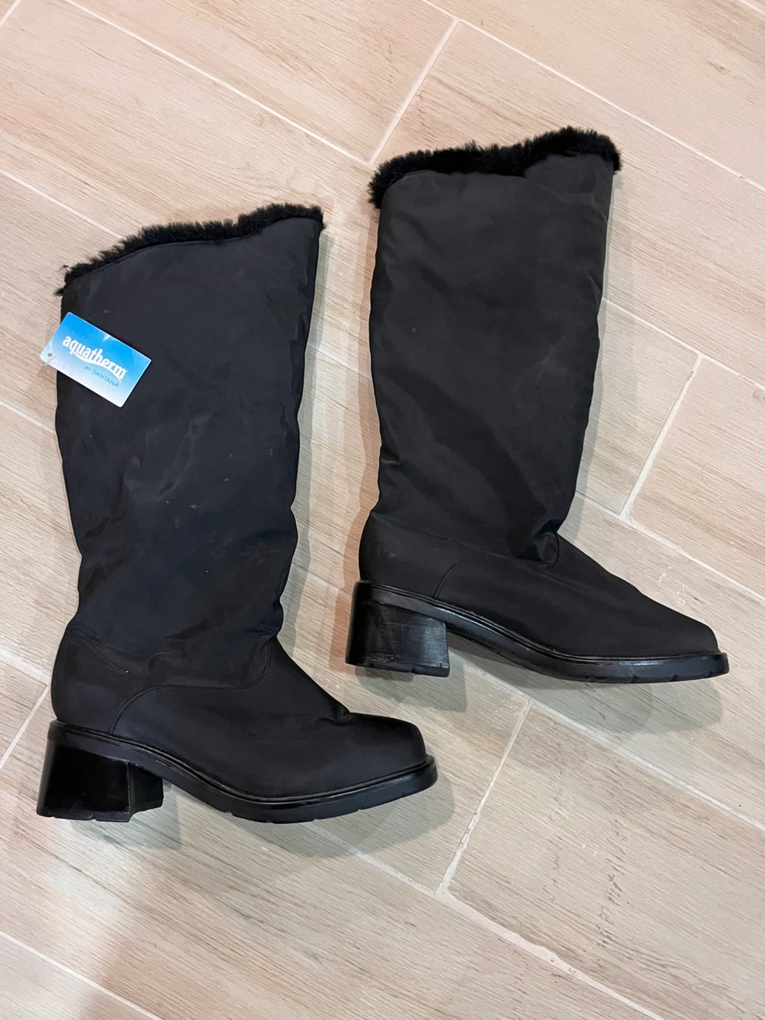 Size 6 Women Black Aquatherm Faux Fur Trimmed Boots