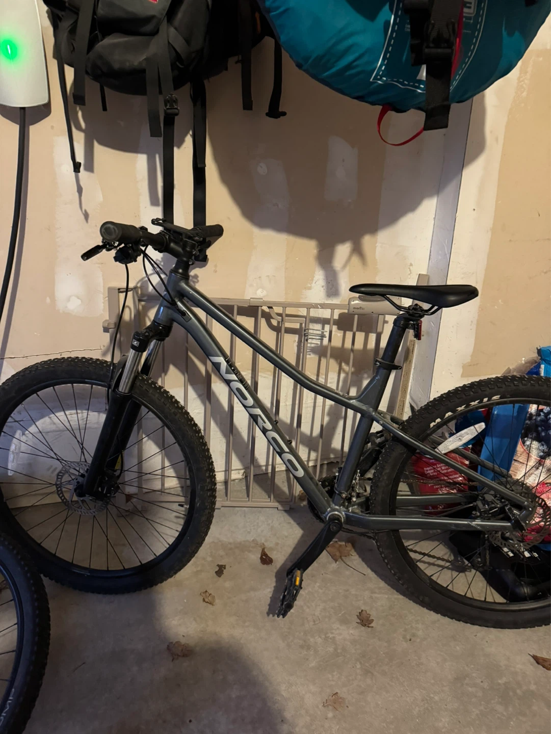 Norco Storm 3 Mountain Bike - 27.5" Wheels