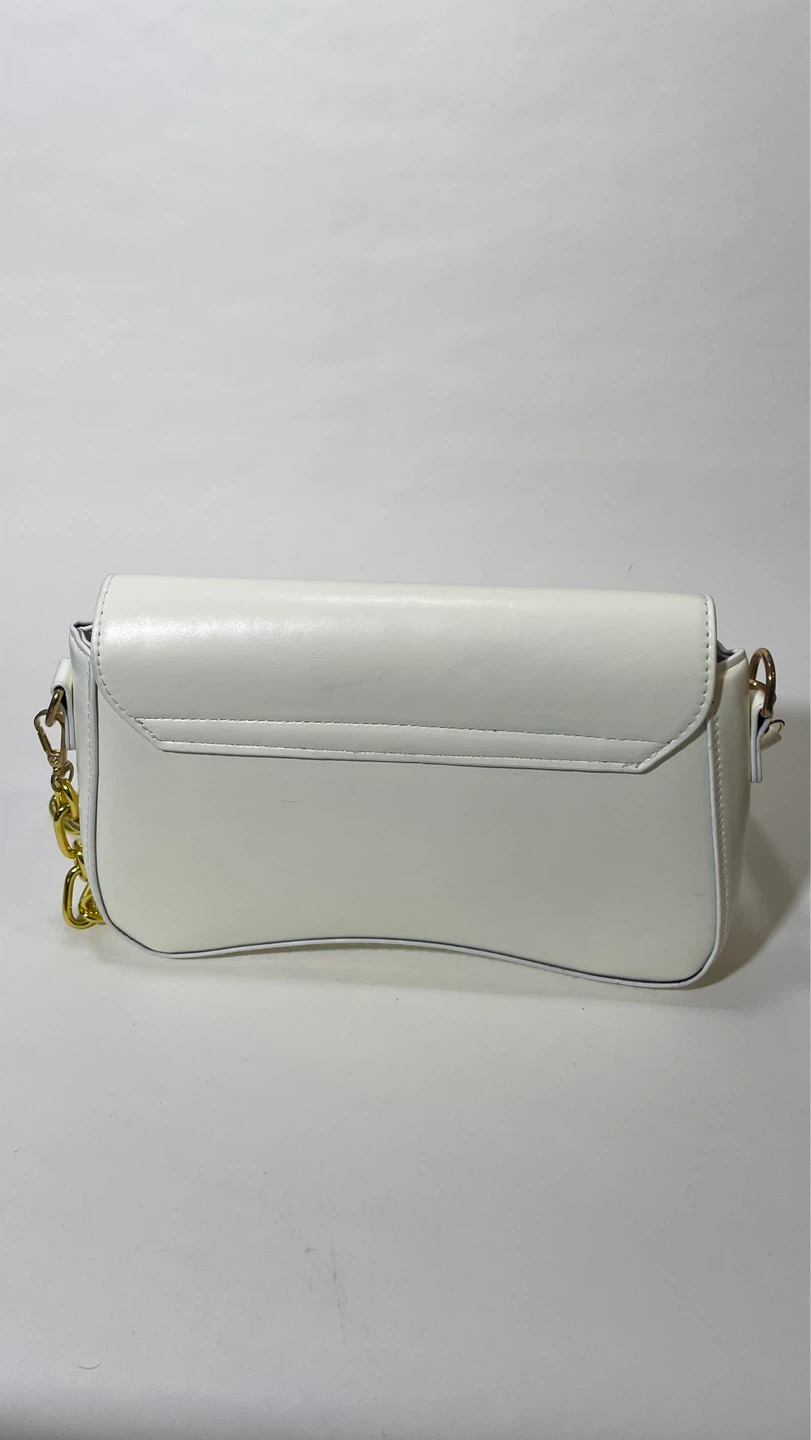 White Shoulder Bag with Gold Chain - photo 2