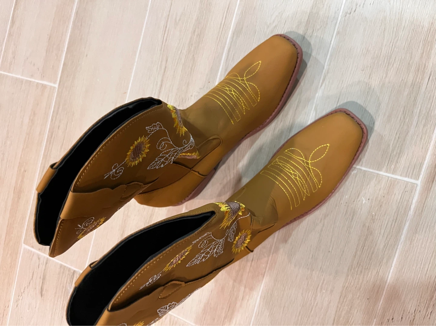NEW Cowboy Boots with Sunflower Embroidery Size 43 (11.5 US) - photo 3