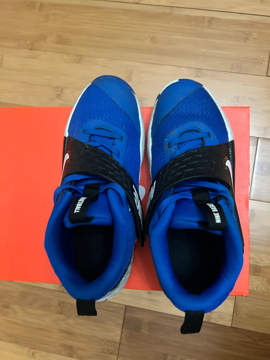 Nike Team Hustle D 12 (PS) Boys Basketball Shoes Blue Size 2Y - photo 4