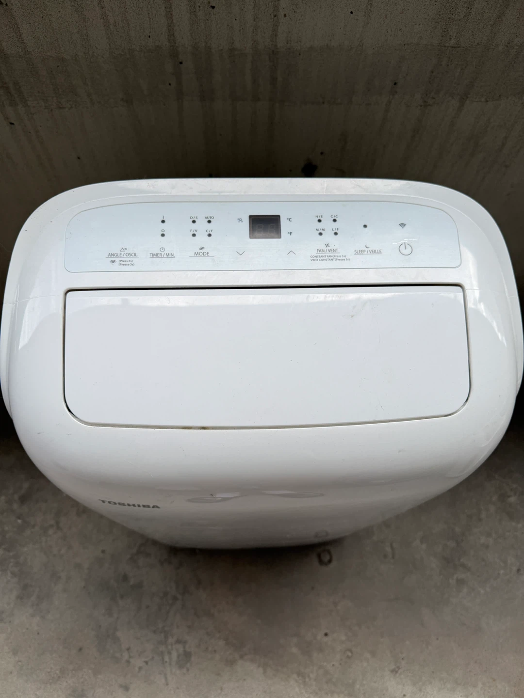 Toshiba Standing A/C Unit - photo 3