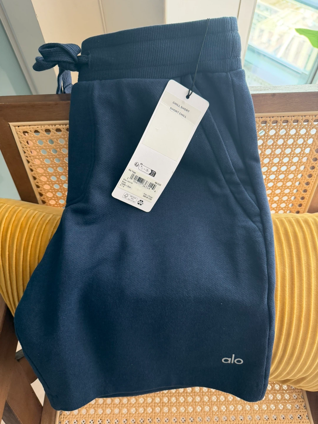 Alo Chill Shorts for Men. Brand New with Tags (Size Small) - photo 2