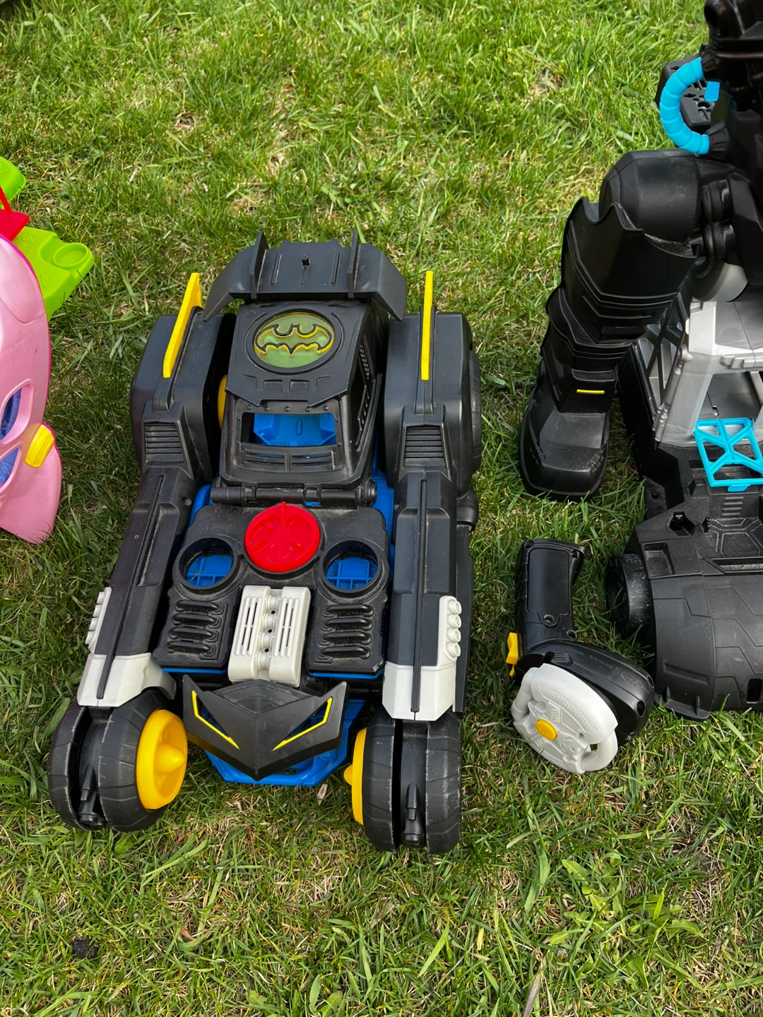 Kids Batman remote car + Robot - photo 2