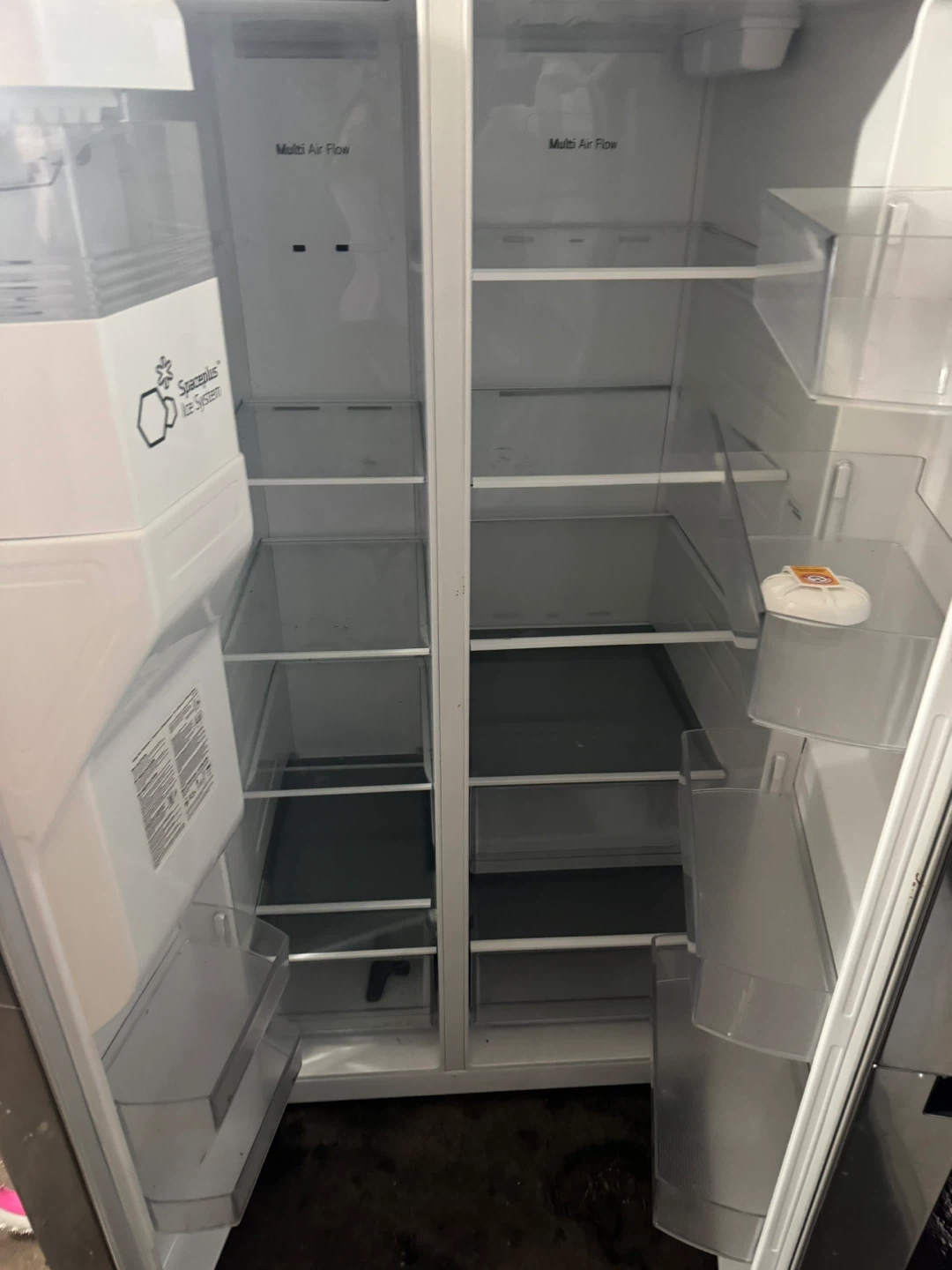LG French Door Refrigerator with Ice and Water Dispenser - photo 3
