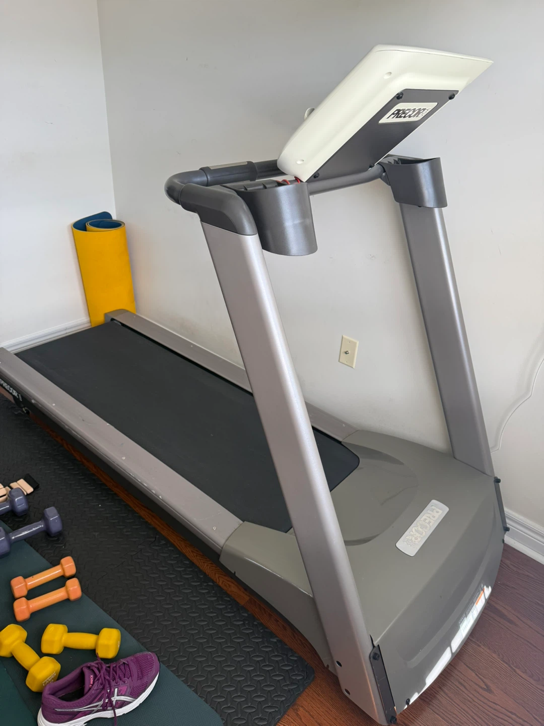 Precor 9.23 Treadmill