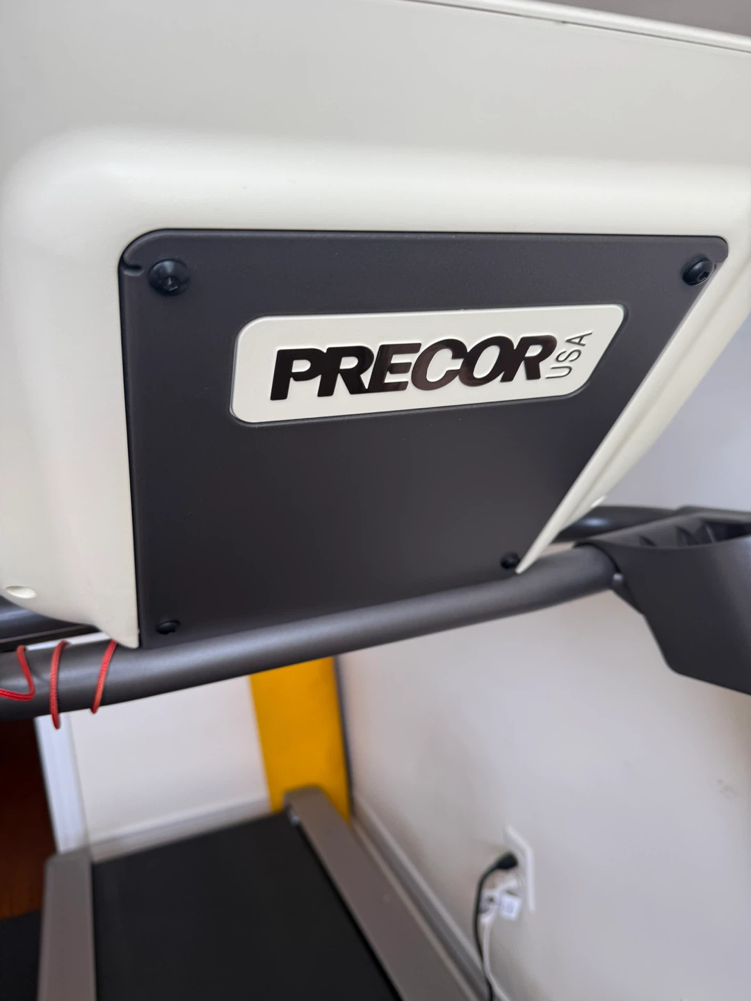 Precor 9.23 Treadmill - photo 2