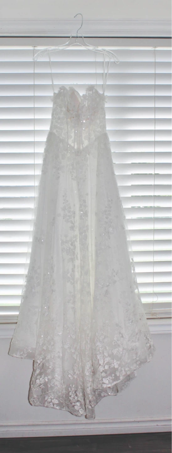 White Strapless Lace Wedding Dress - photo 4
