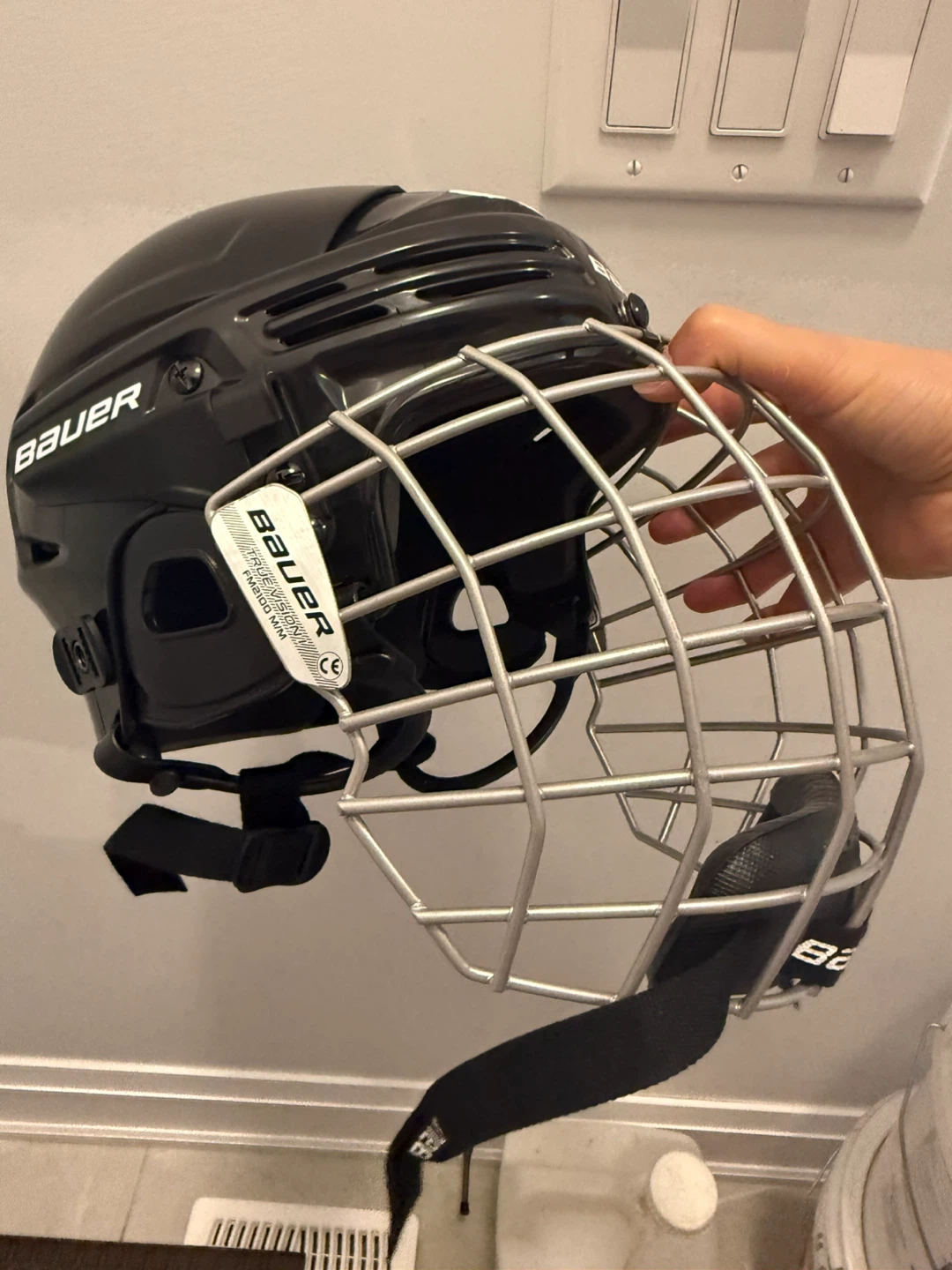 Figure Skates and helmet - photo 5