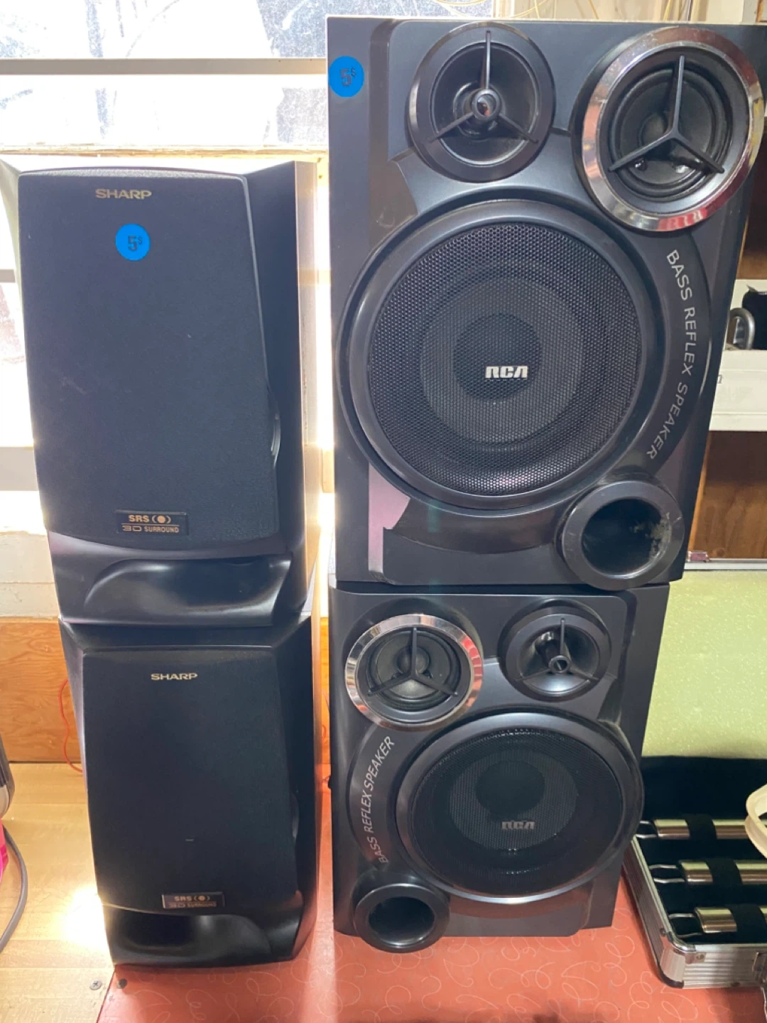 Bookshelf Speakers
