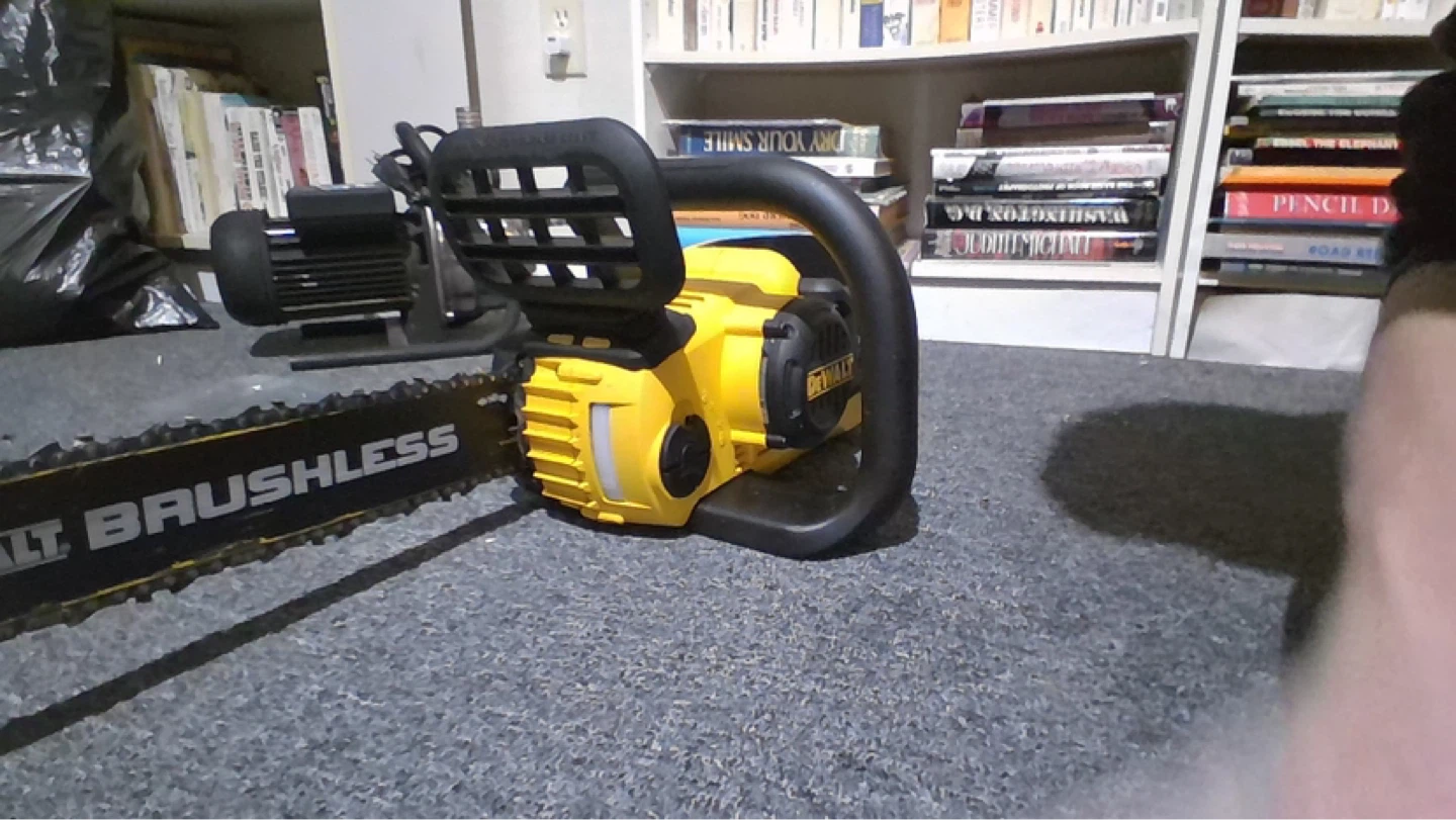 DEWALT Brushless Chainsaw 16 inch - photo 2
