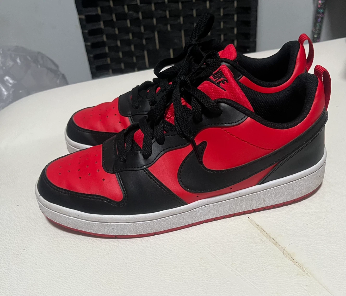 Nike Court Vision Low DVS456-600 Red/Black size 7 Youth Shoes