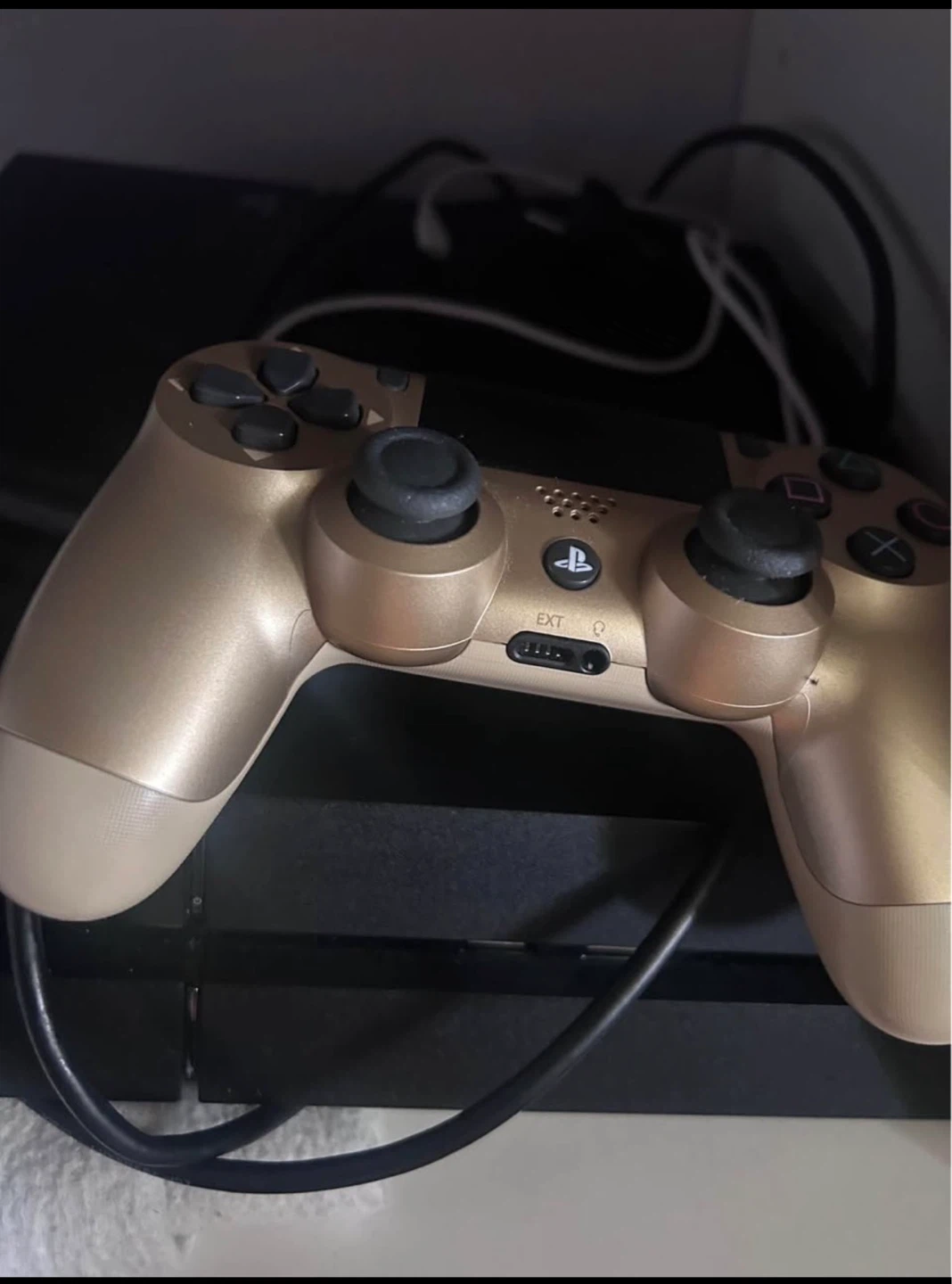Ferrari Racing Wheel and PS4 Controller