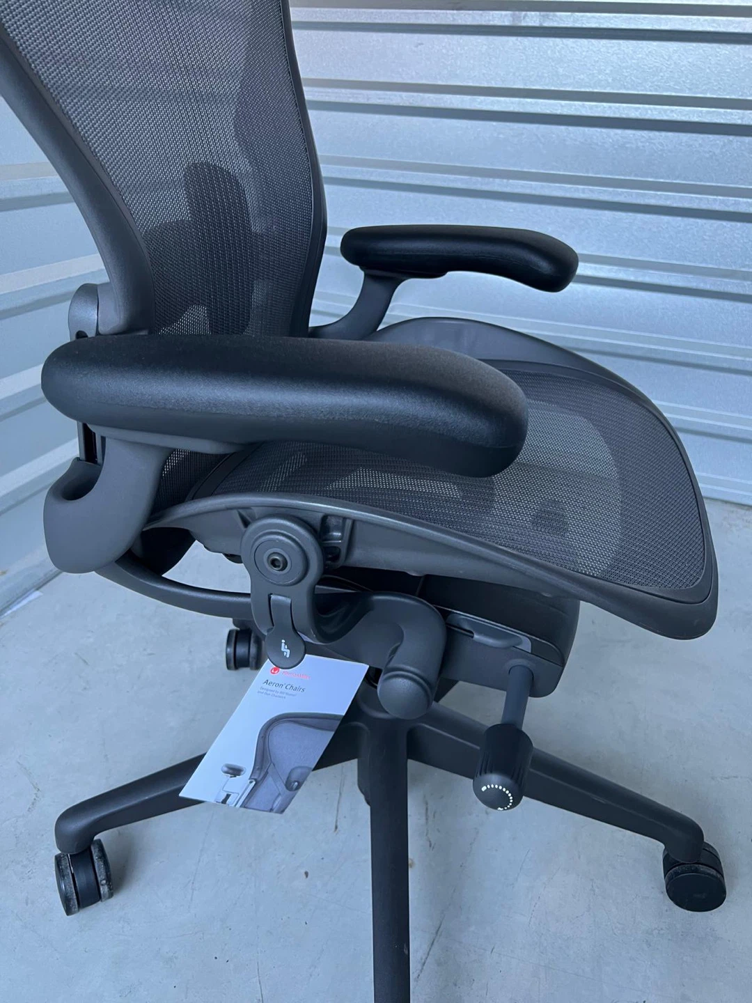 HERMAN MILLER AERON OFFICE CHAIRS –  (SIZE B) – BRAND NEW 2026 - photo 3