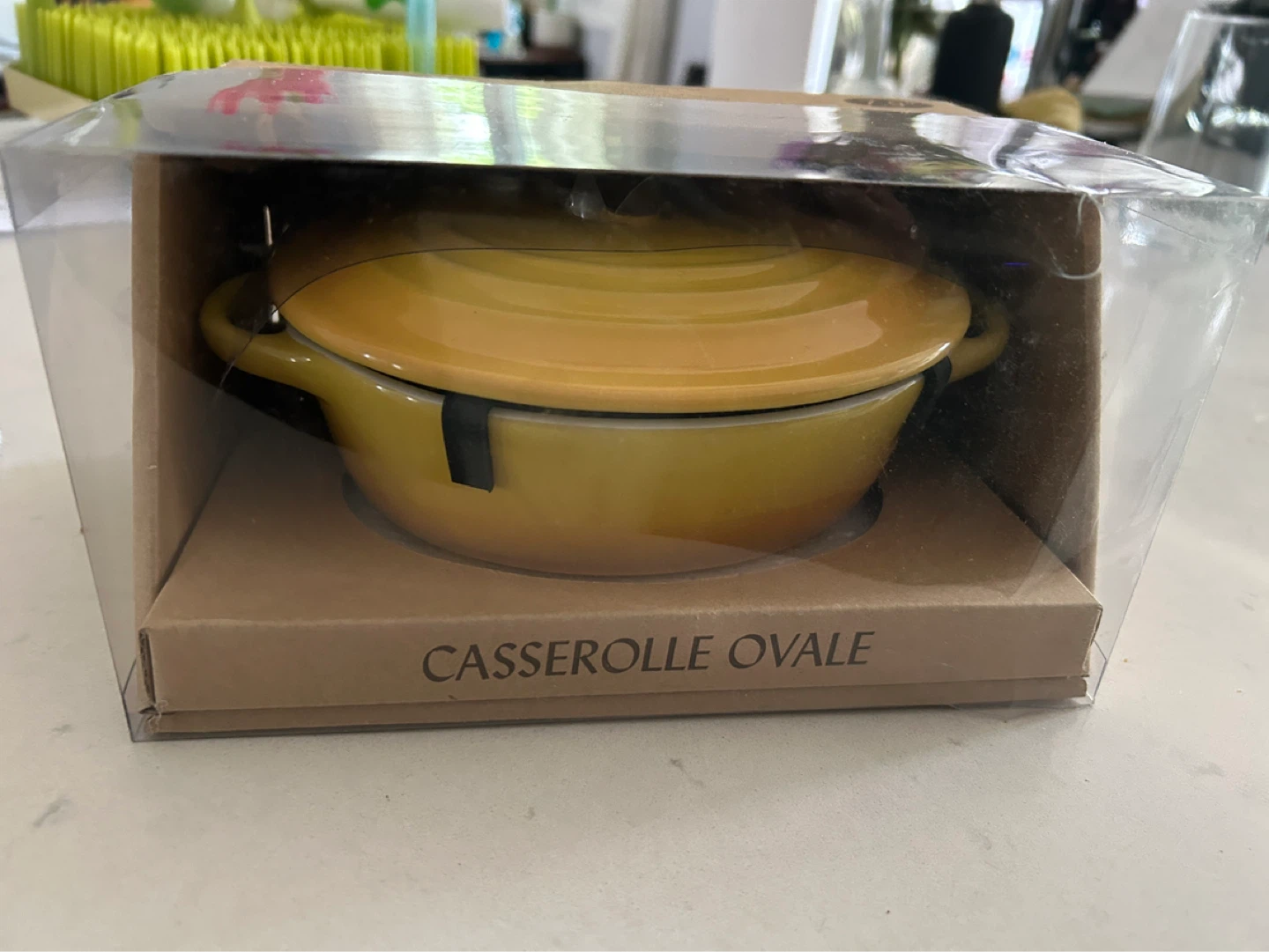 BNIB Infinity Oval Casserole Dish 7.9"