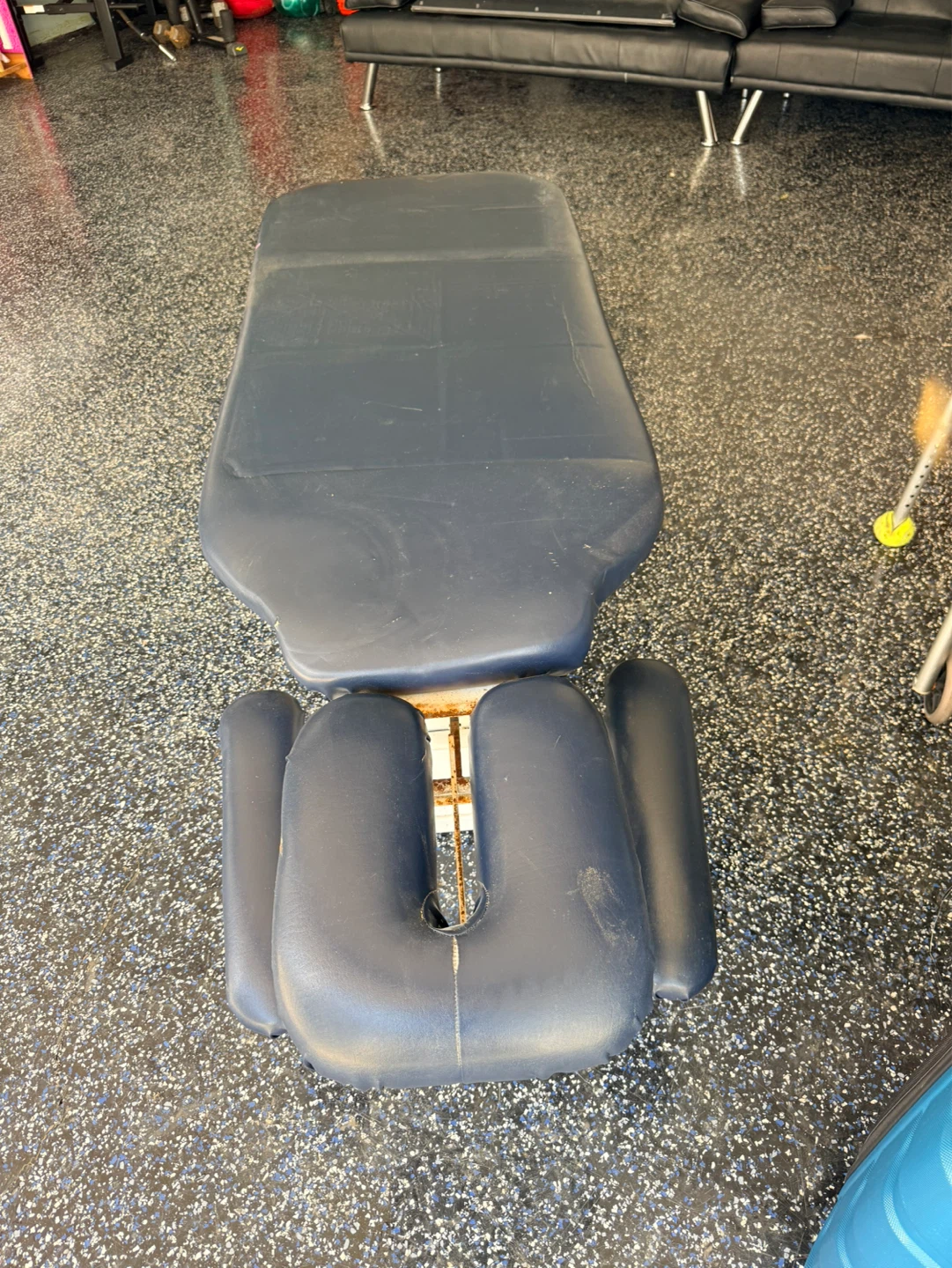 Massage Table - photo 4