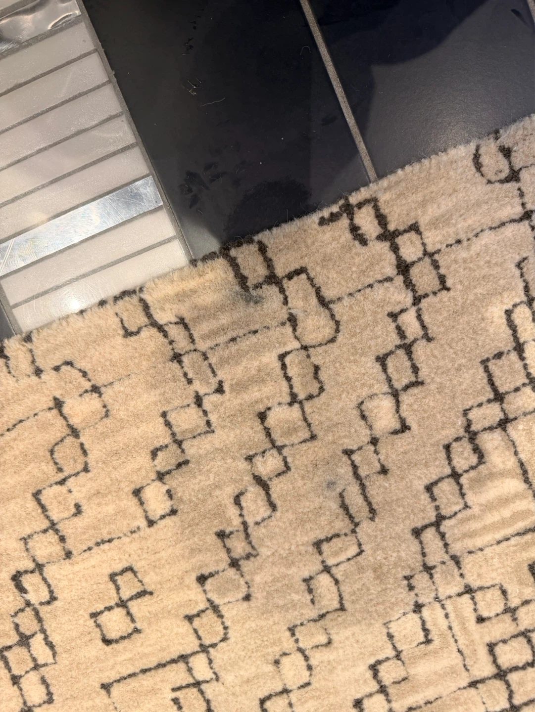 West Elm Tile Lore Stone Rug - photo 3
