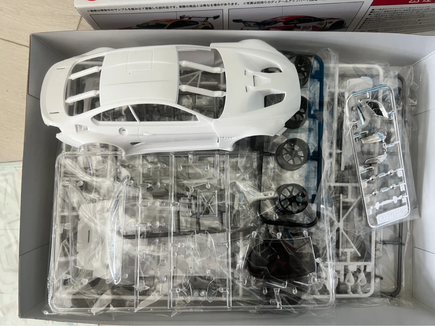 1/24 BMW M6 GT3 "2018 Macau GP Race Winner" Model Kit - photo 2