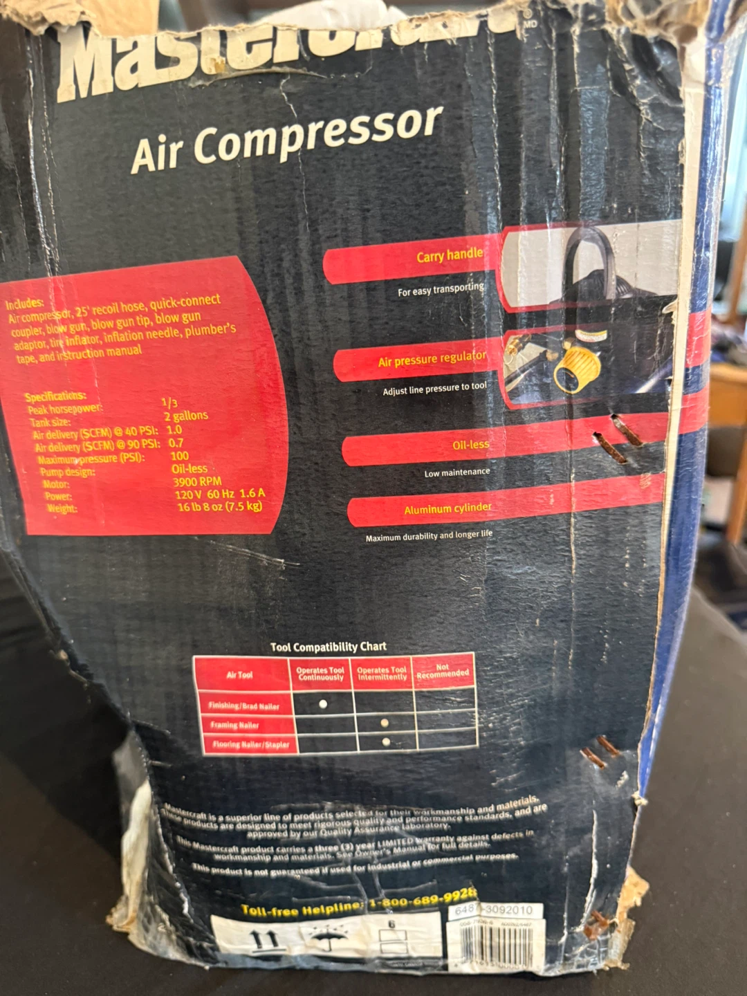 Mastercraft 1/3 HP Air Compressor with 9 Pieces - photo 2