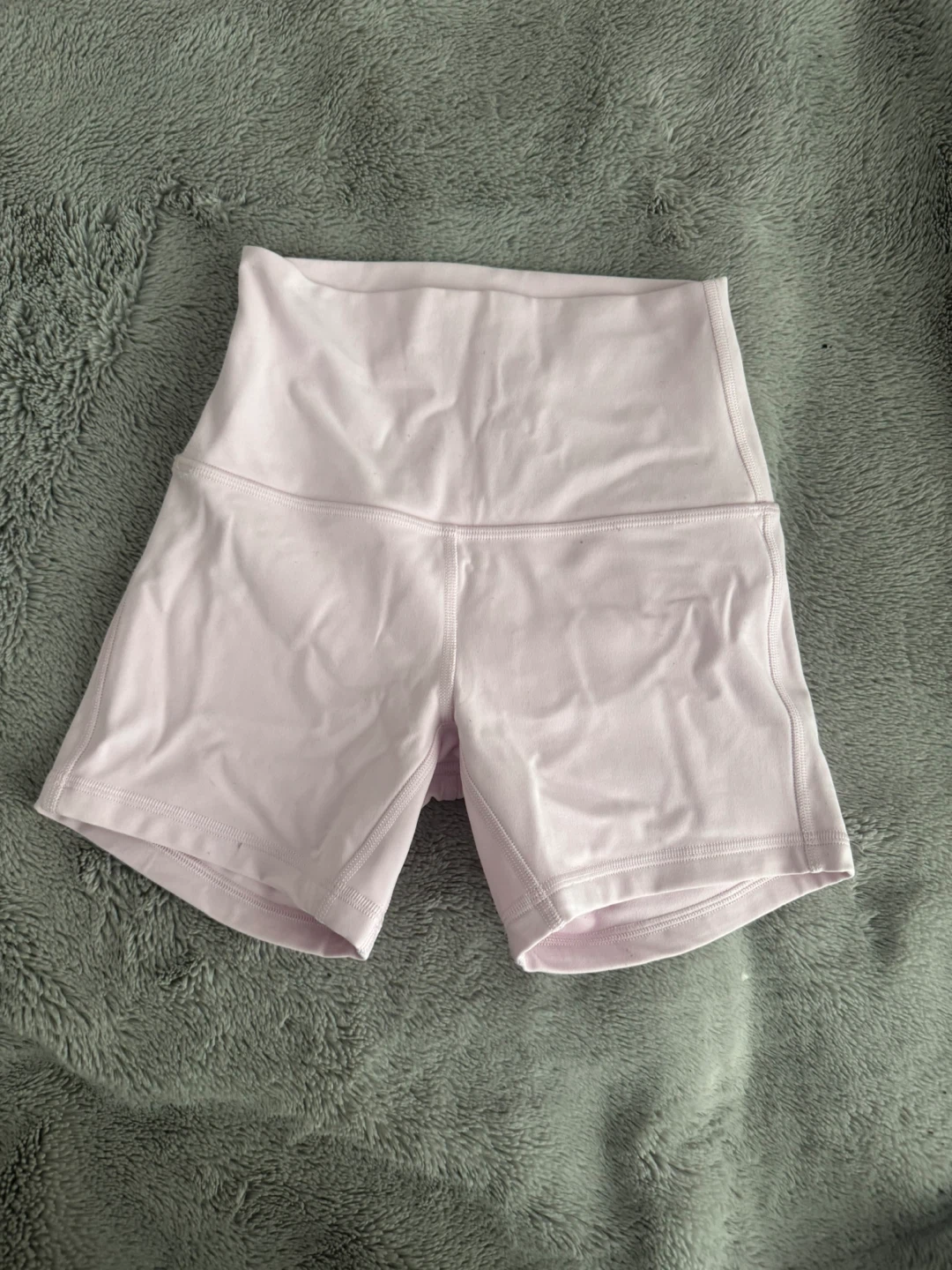 Lululemon Align High-Rise Short 4" Lilac