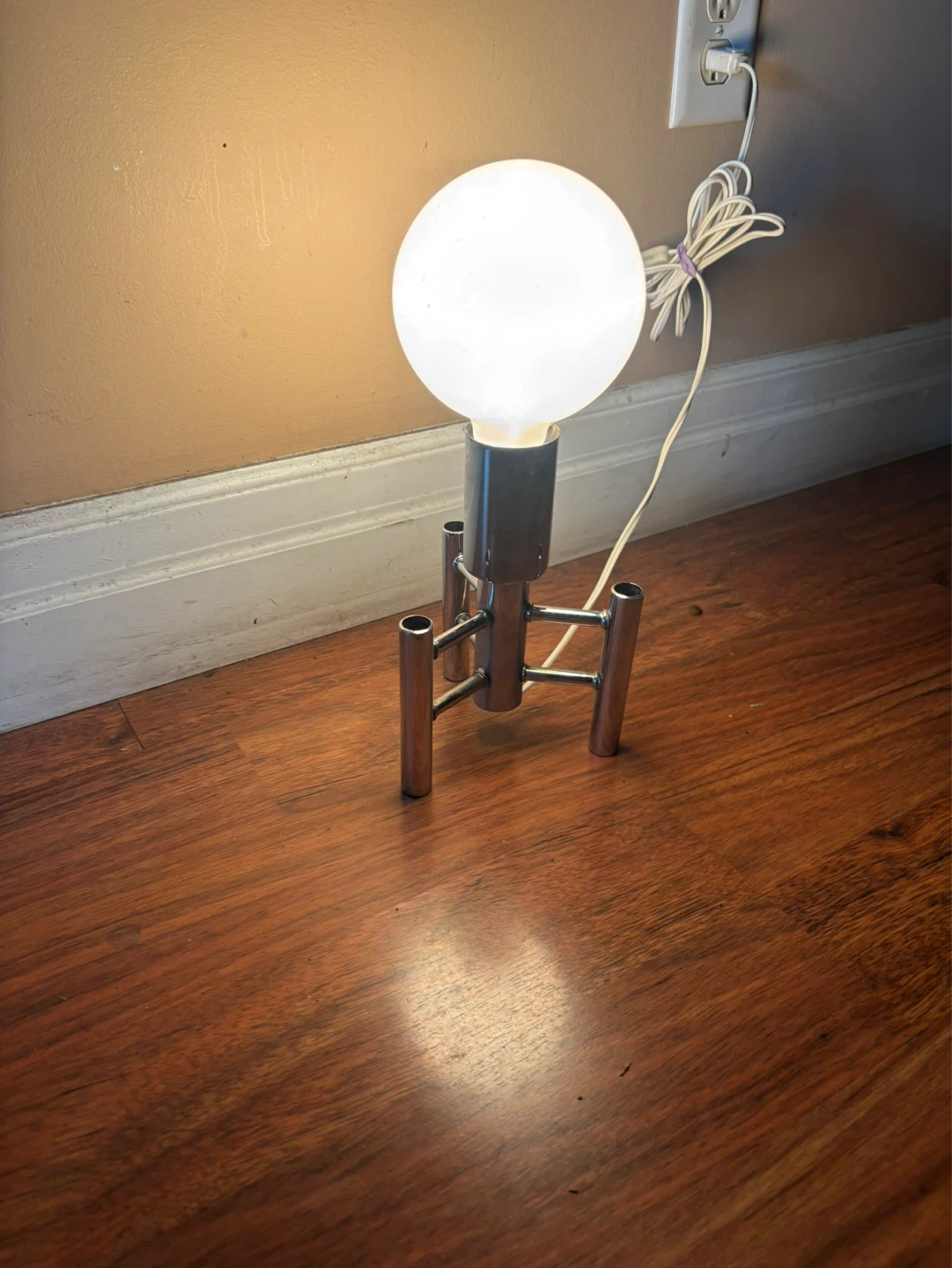 Mid-Century Modern Chrome Table Lamp with White Globe Shade - photo 3