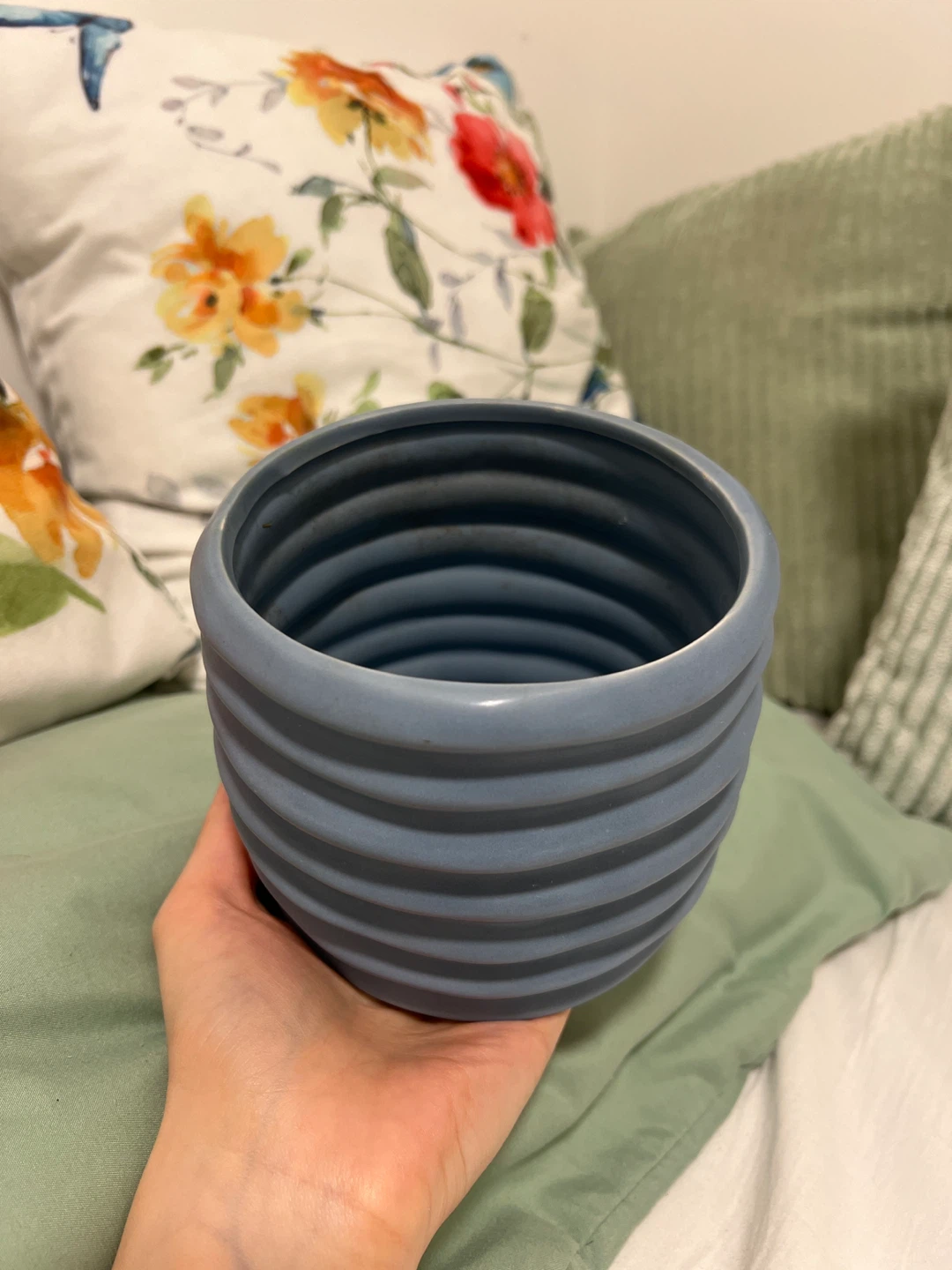 Blue ribbed ceramic planter - photo 2