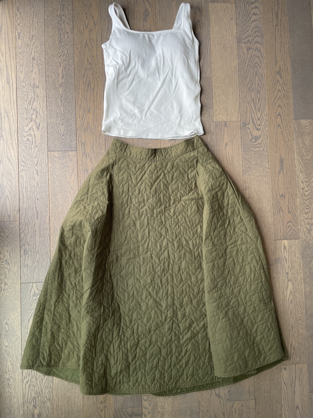 UNIQLO Quilted Skirt - Olive Green, size S