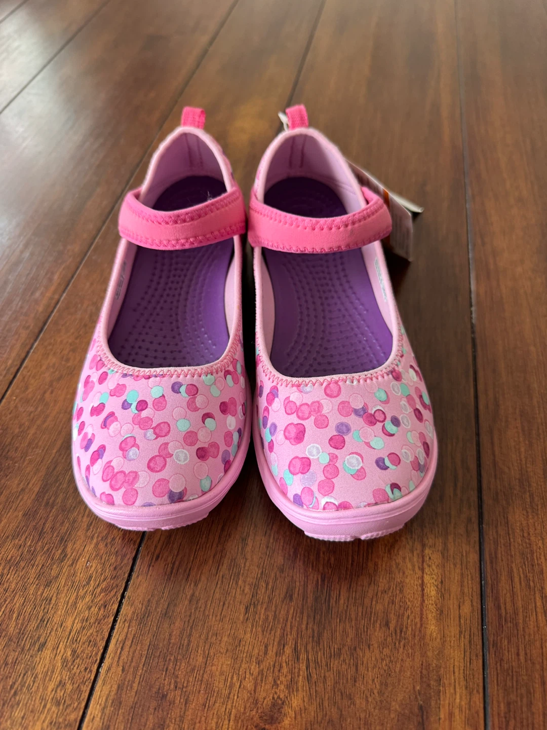 Crocs Duet Busy Day MJ Graphic GS Carnation Flats - Junior's J3 - photo 4