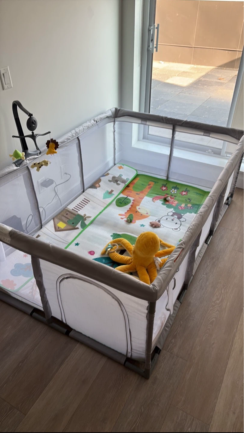 LIVING Baby Playpen