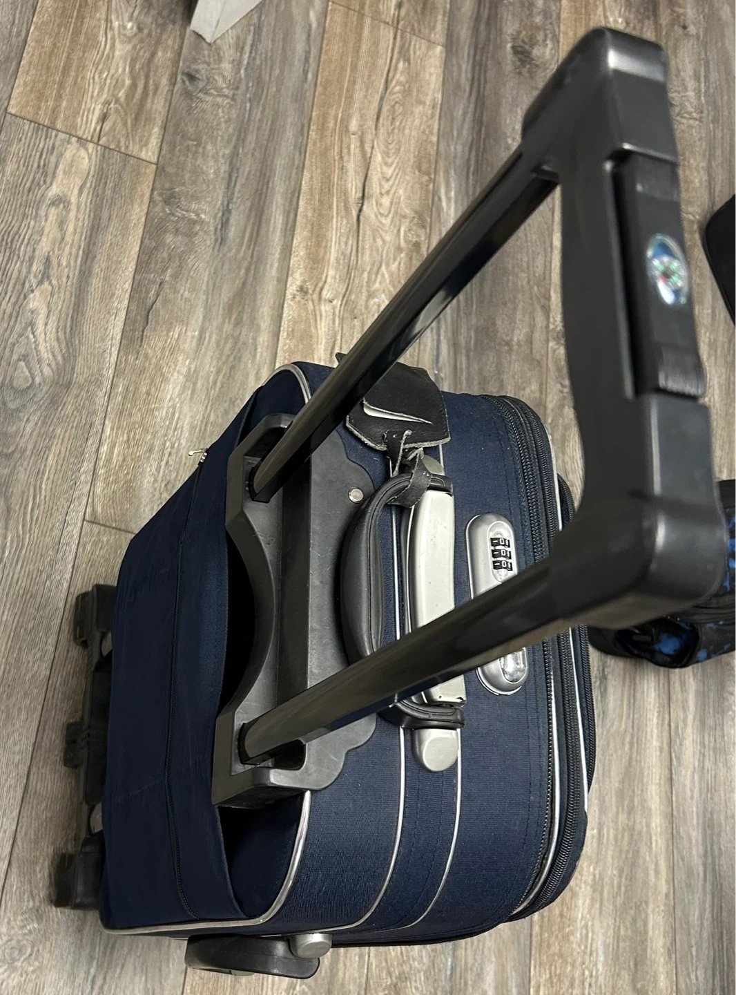 Polo King Navy Blue Rolling Suitcase - photo 2