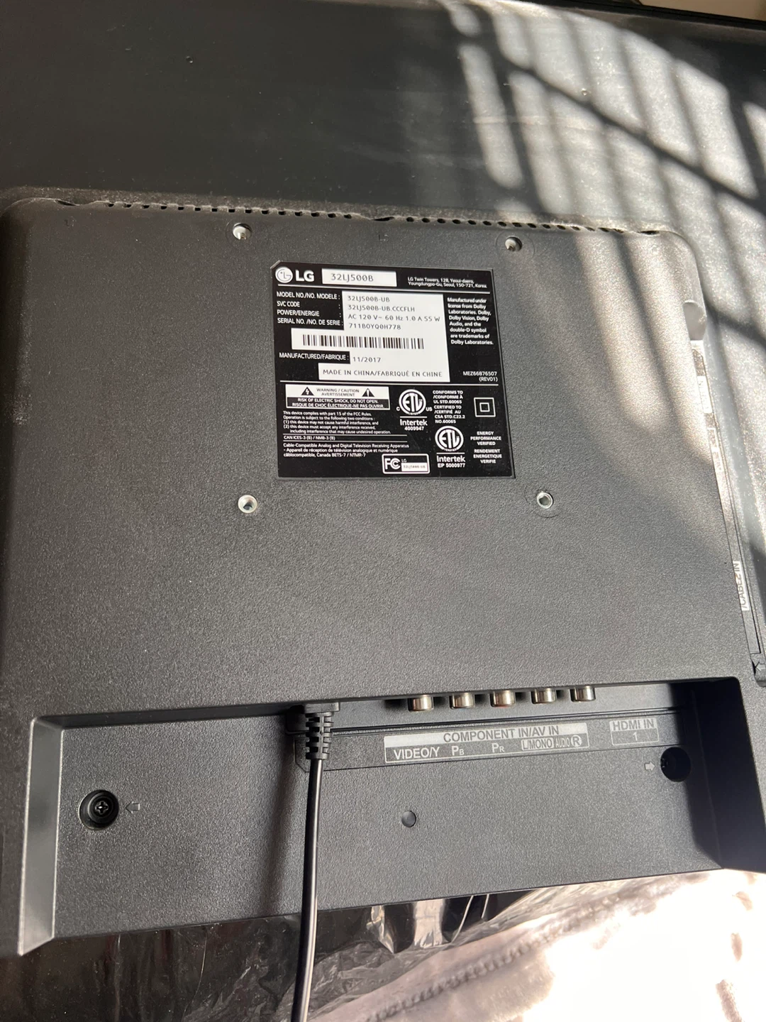 LG 32" HD Television - photo 2
