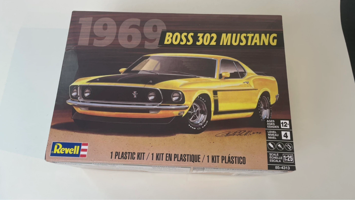 Revell 1969 Boss 302 Mustang Plastic Model Kit 1:25 Scale