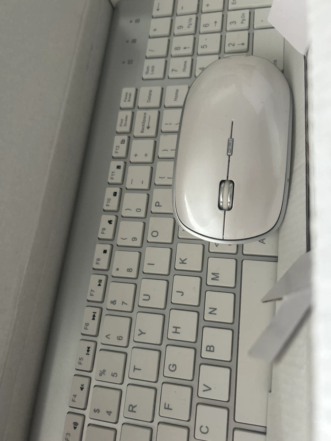(New)  Wireless Keyboard and Mouse
