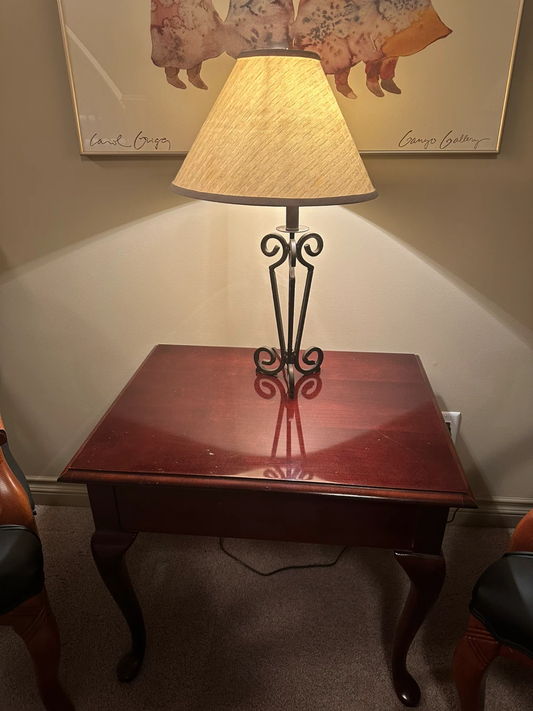 2 Accent Chairs with with a table - photo 3
