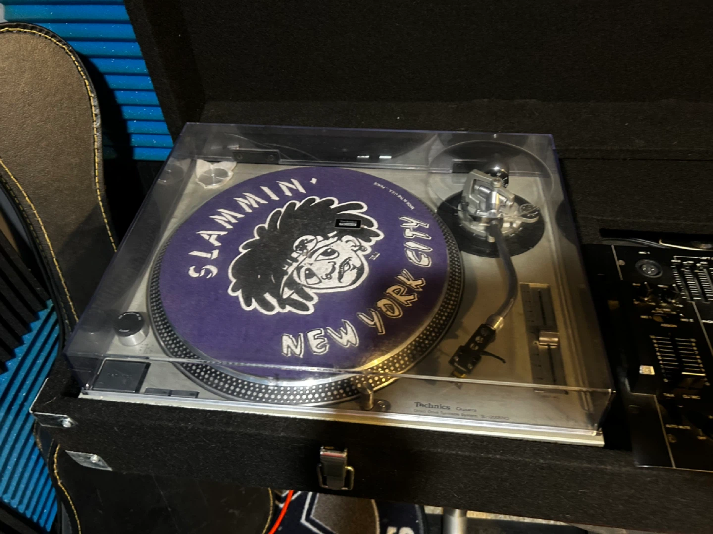 Technics SL-1200 Turntable with Gemini Mixer