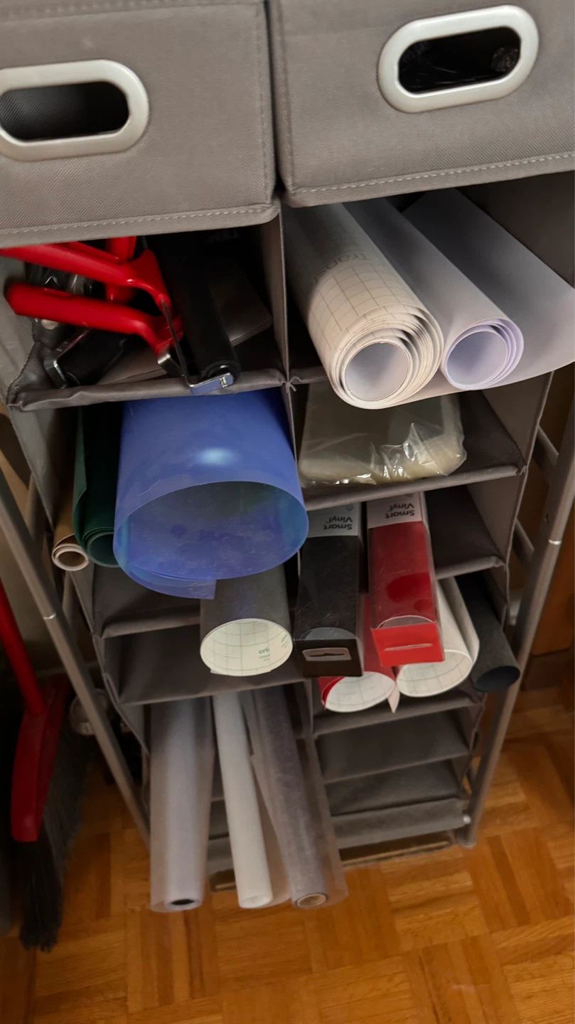 Smart Vinyl Rolls and Crafting Tools