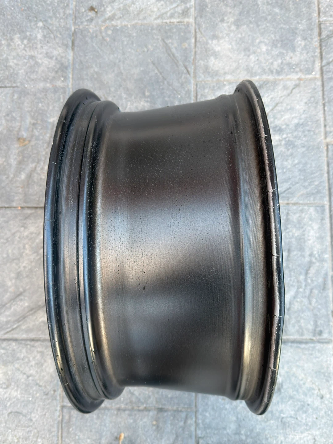 Tesla Model 3 OEM rim (2024) - Size: 18x8.5” Offset: +38 - photo 3
