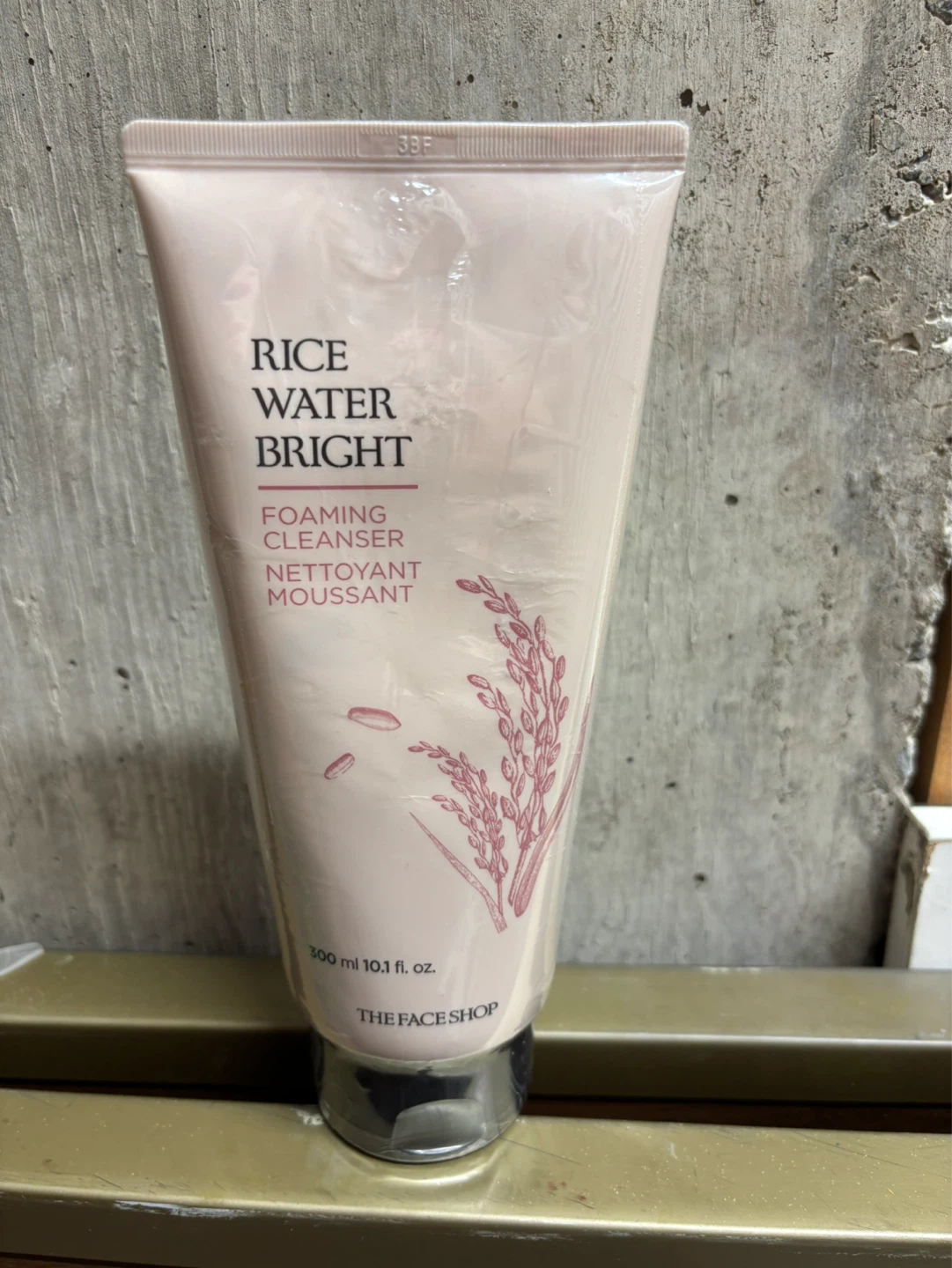 The Face Shop Rice Water Bright Foaming Cleanser