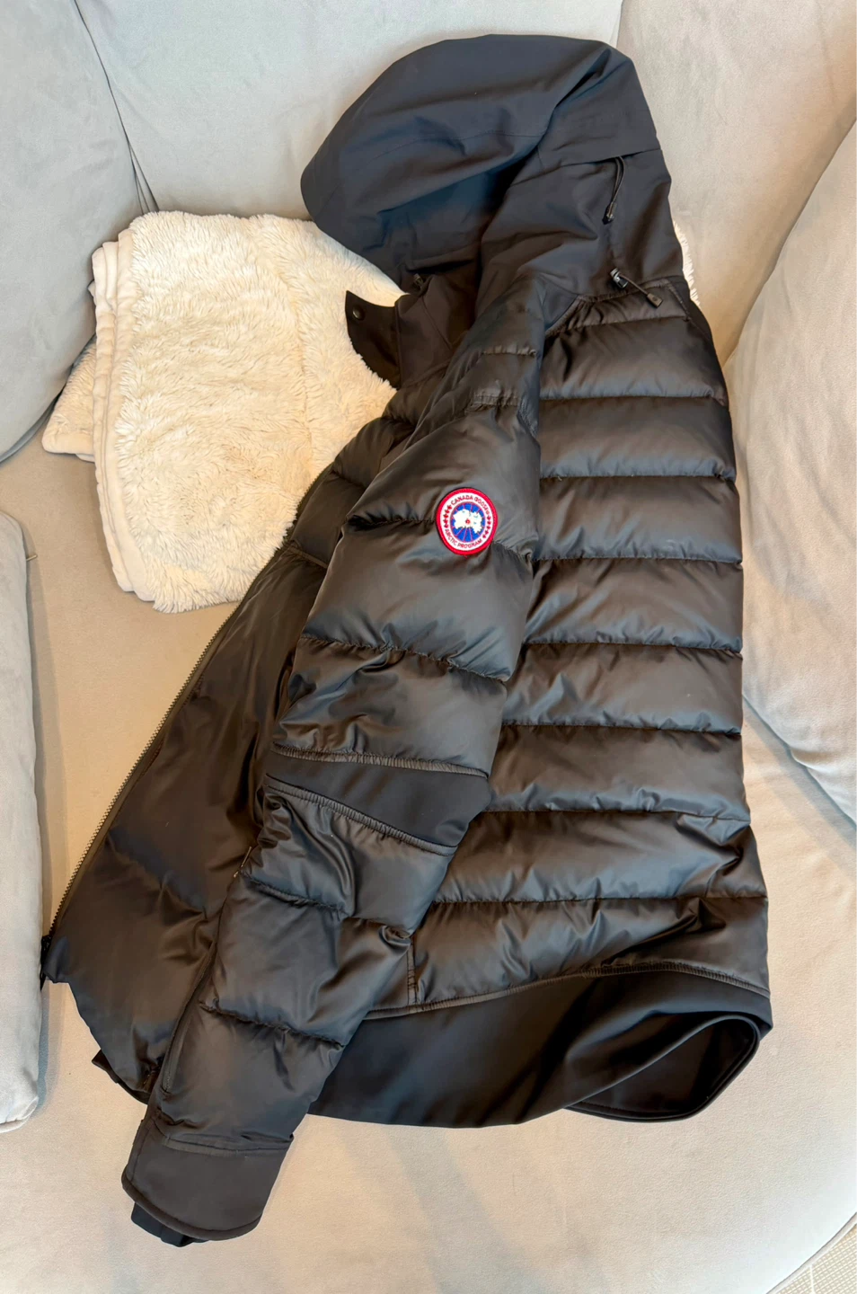 Canada Goose Black Down Jacket - photo 4
